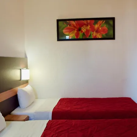 فندق Premiere Classe Bordeaux Sud Bersol بيساك