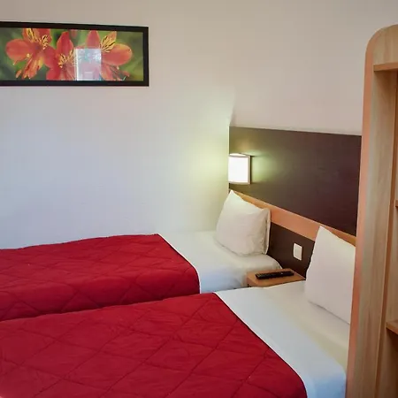 Premiere Classe Bordeaux Sud Bersol فندق بيساك